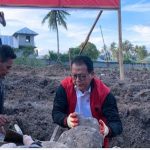 Rokhmim Dahuri Lakukan Peletakan Batu Pertama Pembagunan Kantor DPD PDIP Malut 