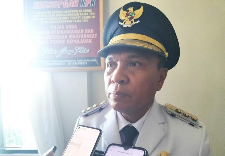 Pj Bupati Halteng Bakal Gelar Pertemuan Semua Tokoh dan TNI/POLRI Sikapi Insiden Pertikaian Antara Warga di Desa Lelilef