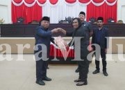 DPRD Halut Serahkan Rekomendasi LKPJ Bupati 2025