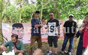 Senator Izzuddin Alqassam Kasuba Berbagi Hewan Kurban Dengan Jurnalis di Ternate