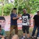 Senator Izzuddin Alqassam Kasuba Berbagi Hewan Kurban Dengan Jurnalis di Ternate