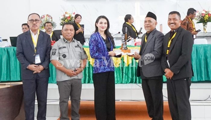 Gubernur Maluku Utara Hadiri Sidang Bersejarah SSIB GMIH di Tobelo
