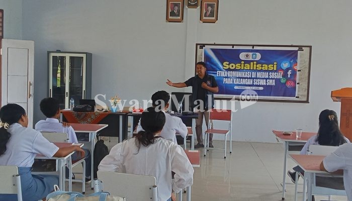 AWPI Halut Edukasi Siswa SMK Penabur Tobelo tentang Etika Bermedia Sosial