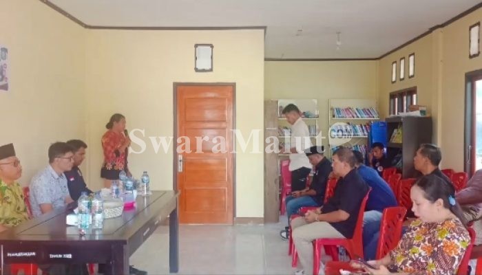 Dibuka Asisten III Setda, AWPI Halut Edukasi Masyarakat Desa Wari Bijak Menyikapi Informasi
