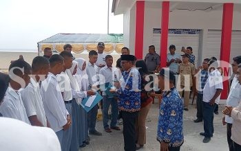 Paskibraka Loloda Utara Terima Piagam dan Uang Penghargaan dari Wakil Bupati Halut   