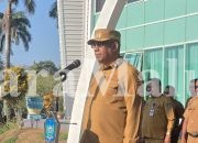 Apel Pagi Pemda Halut, Wakil Bupati Ingatkan Kinerja ASN dan Kebersihan Daerah