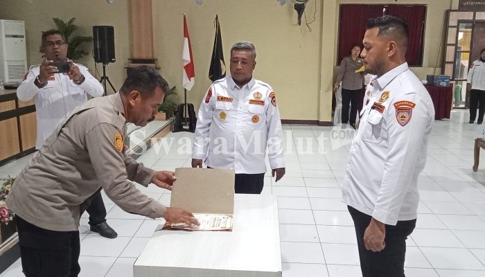 Erens Hangewa Dilantik Pimpin POKDAR Kamtibmas Bhayangkara Halut